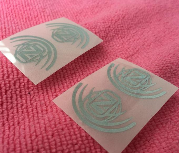 Etiquetas de plata reflexivas suaves de la ropa de la transferencia de calor 3D para la camiseta