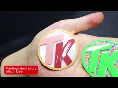 Etiquetas de ropa de transferencia de calor de silicona 3D ecológicas con efecto reflectante