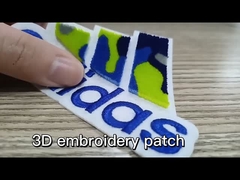 Precio de fábrica OEM Full bordado en el tejido parches para ropa