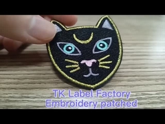 Ropa de bordado Etiquetas de tiburón Parches de transferencia de calor Lavables personalizados