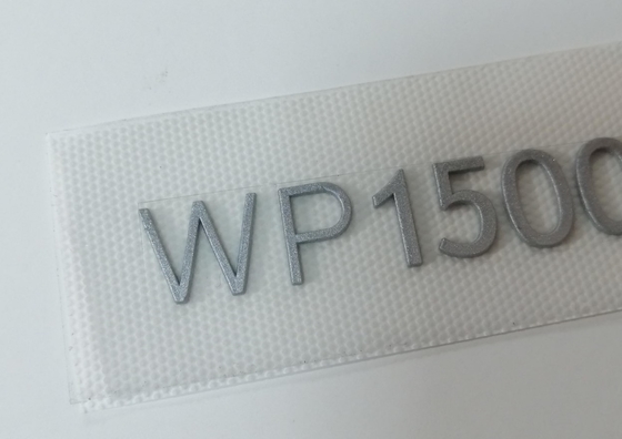El logotipo 3D del silicón moldeó diseño modificado para requisitos particulares las etiquetas de la transferencia de calor