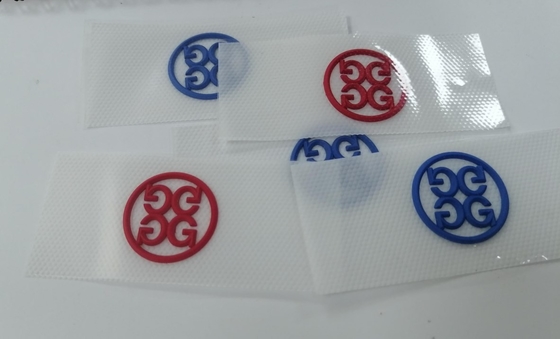 3D lavable moldeó las etiquetas de la ropa de la transferencia de calor del silicón para la ropa