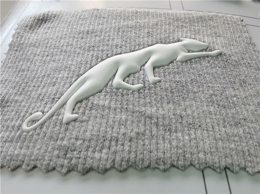 La ropa lavable de la transferencia de calor de la insignia 3D Tagless etiqueta el material del silicón