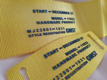 La pantalla durable que imprimía las etiquetas de Tagless, aduana imprimió las etiquetas de la tela para la ropa/sombrero