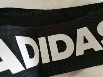Customiezd 3D aumentó la etiqueta de la impresión de la pantalla para la característica lavable de la cinta de Farbic