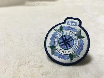 Remiendos bordados aduana uniforme fresca del fieltro de los remiendos de la etiqueta para la superficie plana de la ropa