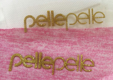 Color oro grabado en relieve aumentado modificado para requisitos particulares del hockey shinny de las etiquetas de la ropa de la transferencia de calor de las técnicas