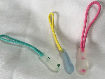 Muiti coloreó el tirador de goma de la cremallera con el cordón cualquier logotipo imprimible
