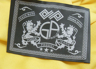 Insignias principales bordadas negro de la chaqueta de cuero de la etiqueta de la parte posterior del cuello para la ropa