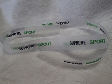 Remiendo de goma grabado en relieve logotipo de encargo de la etiqueta/PVC para el Headwear