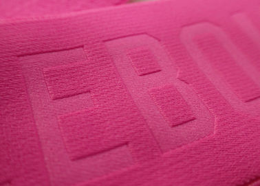 Gancho de los remiendos del logotipo del nombre y cinta adhesivos aumentados 3D grabados en relieve del lazo para la ropa de deportes