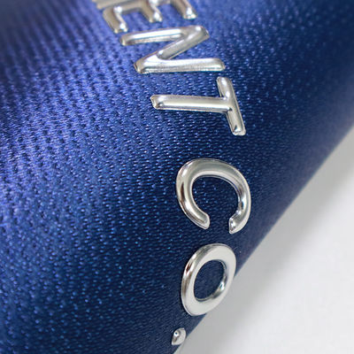 Etiqueta de transferencia de calor de TPU negro GlossGrip (0,2 mm, fusión de la prenda)