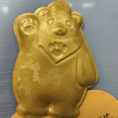 Regalos promocionales de recuerdo Imanes de nevera de oso personalizados Insignia Imanes de forma TPU Oekotex a todo color