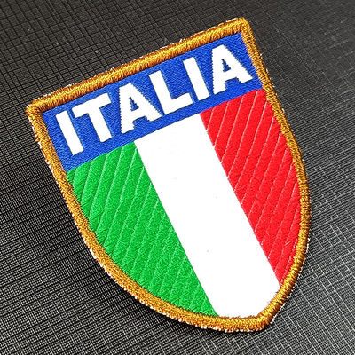 Parche bordado personalizado con la bandera del escudo de la fábrica, etiqueta de ropa personalizada, insignia para coser en la ropa