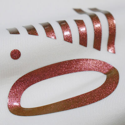 Etiquetas de transferencia de calor de silicona personalizadas con purpurina lavable para prendas