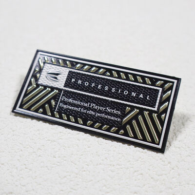 Parche de TPU de alta frecuencia personalizado - Insignia profesional de la serie de jugadores en dorado metálico y negro para ropa deportiva