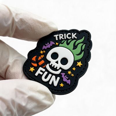 Parches de ropa personalizados duraderos con silicona 3D y materiales de tela completamente bordados, colores y logotipos personalizados para prendas y accesorios