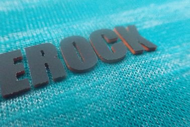 la ropa de la transferencia de calor de la insignia del silicón 3D etiqueta respetuoso del medio ambiente
