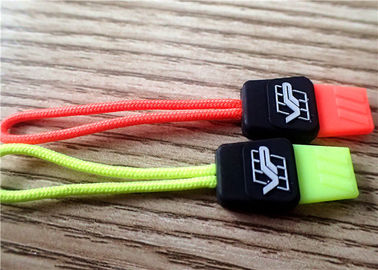 Tirador de goma de la cremallera del color fluorescente con el logotipo el repujado para la ropa, bolsos, equipajes