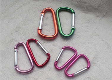 El pequeño múltiplo promocional personalizado del mosquetón de los regalos colorea D - tenedor formado de la llave del metal de la hebilla del alpinismo