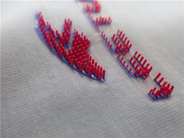 Cepille el elástico de las etiquetas de la ropa de la transferencia de calor del logotipo del silicón 3D de los puntos arriba -