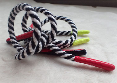 Cordón no elástico doble del poliéster del color con las conclusiones brillantes del silicón para la chaqueta