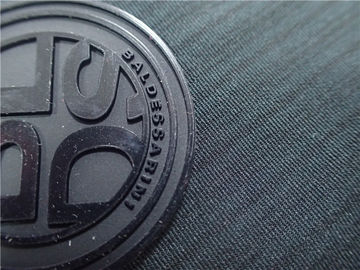 Remiendos de goma de encargo del logotipo/insignia redonda del silicón para la ropa o los bolsos