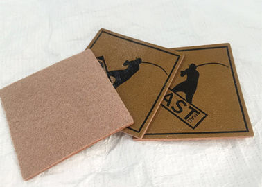 Etiqueta modificada para requisitos particulares el mejor precio de la PU grabada en relieve/remiendo de cuero de la etiqueta del metal para la ropa de la ropa