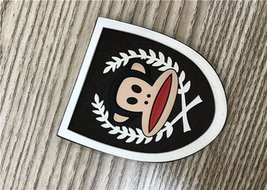 Remiendo de goma modificado para requisitos particulares profesional del logotipo de la microfibra para la ropa y los bolsos etc