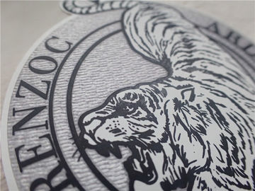 La ropa de encargo de OEKO remienda la congregación de Tatami de la transferencia de calor del silicio del logotipo del tigre de la forma irregular