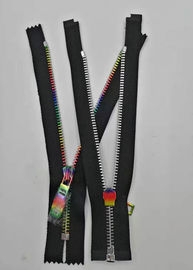 El extremo abierto 5# que platea los dientes de cobre amarillo coloridos del metal Zipper para los zapatos/chaqueta/vaqueros