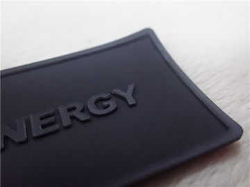 La ropa de encargo brillante del negro TPU remienda resistencia de desgaste de la talla 3*4.5cm