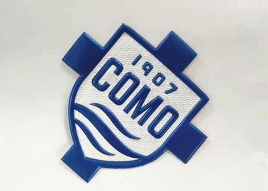 La aduana imprimió los remiendos suaves grabados en relieve de las etiquetas TPU del logotipo para la ropa de deportes