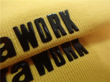 Etiquetas de la transferencia de calor de la moda para el logotipo negro brillante del silicón de la ropa de deportes