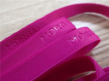 Moda de alta frecuencia 3D de la banda elástica suave rosada o logotipo en las correas para la ropa interior