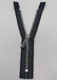 Los dientes durables del metal del estilo de Y Zipper con el paño de algodón/las cremalleras metálicas puros para los vaqueros