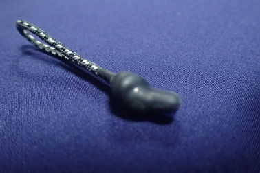 Cinta no elástico del cordón con las conclusiones del silicón para el tirador del bolso, chaqueta, bolso del uso