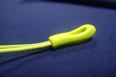 Tirador de goma no tóxico TPU de la cremallera con el cordón del poliéster fácil formar