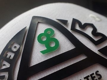 Caliente - el pegamento que apoyaba la etiqueta/la aduana de la impresión de la pantalla del logotipo 3D imprimió remiendos
