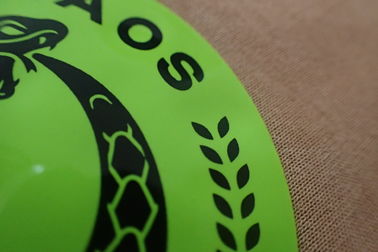 Etiquetas elegantes personalizadas de la transferencia de calor para el tamaño modificado para requisitos particulares ropa
