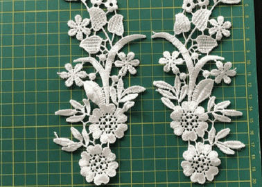 las flores 3D bordadas cosen/hierro en el remiendo para el accesorio de Diy del Applique de la ropa