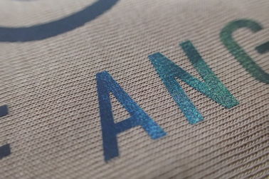 Etiquetas modificadas para requisitos particulares para el polo, ropa de la transferencia de calor de la forma de los deportes