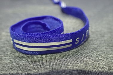 Secuencia elástico del cordón de las prendas íntimas