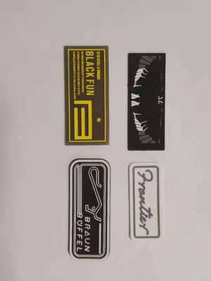 Insignias de goma del remiendo del silicón del diseño 3D Logo Patches Custom Embossed Motif para la ropa de costura