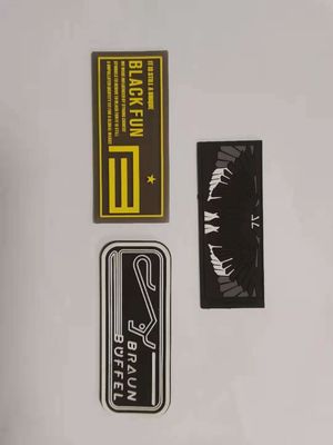 Insignias de goma del remiendo del silicón del diseño 3D Logo Patches Custom Embossed Motif para la ropa de costura