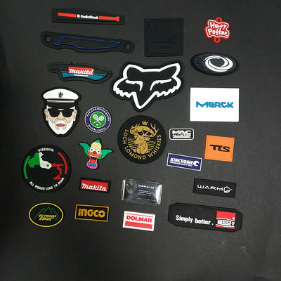 el Applique de la impresión 3D texturizó etiquetas de las insignias que los remiendos del PVC encendido cosen la ropa
