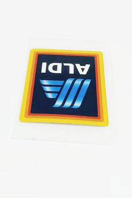 Las etiquetas de Tagless de las etiquetas engomadas del servicio de impresión de la transferencia de calor de la camiseta crean el logotipo para requisitos particulares
