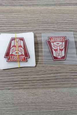 La transferencia de calor de encargo de la etiqueta engomada remienda usos del vinilo que DIY Appliques la prensa termal en la ropa
