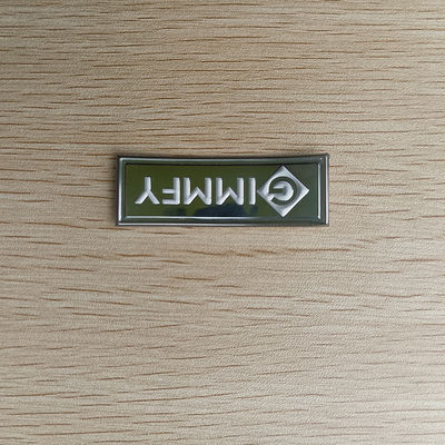 El de alta frecuencia grabó en relieve insignias suaves de TPU remienda el logotipo translúcido del nombre del arco iris