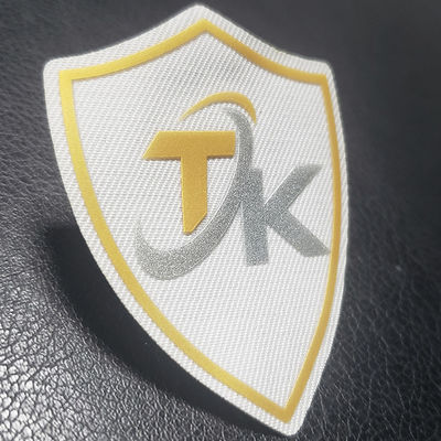 Camiseta suave grabada en relieve de Logo Iron On de la etiqueta de la transferencia de calor del silicón de la etiqueta engomada 3D TPU